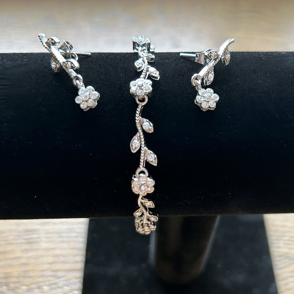 Flower Bracelet with Earrings Matching Set